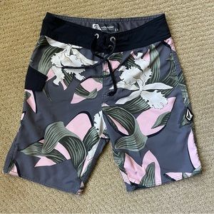 Boys Volcom Swim Shorts | Size 23 s/m